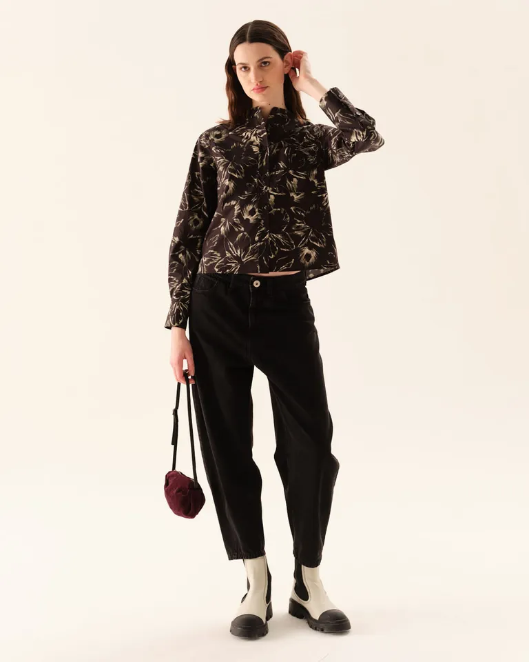 Camisa de manga larga con cuello y estampa floral de calce recto de Furzai en Camisas para argentina