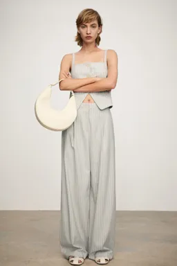 Pantalón rayas wideleg de Mango en Pantalones para argentina