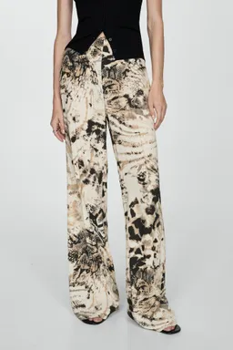 Pantalón fluido animal print de Mango en Pantalones para argentina