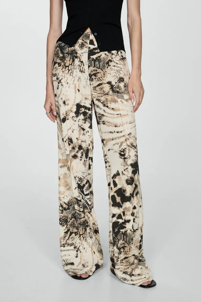 Pantalón fluido animal print de Mango en Pantalones para argentina