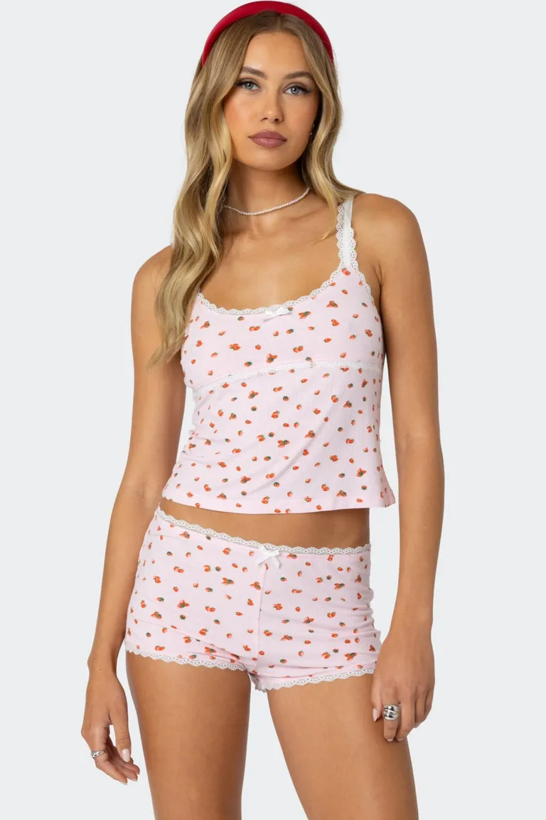Musculosa estampada frutillas de Edikted en Pijamas y Sleepwear para argentina
