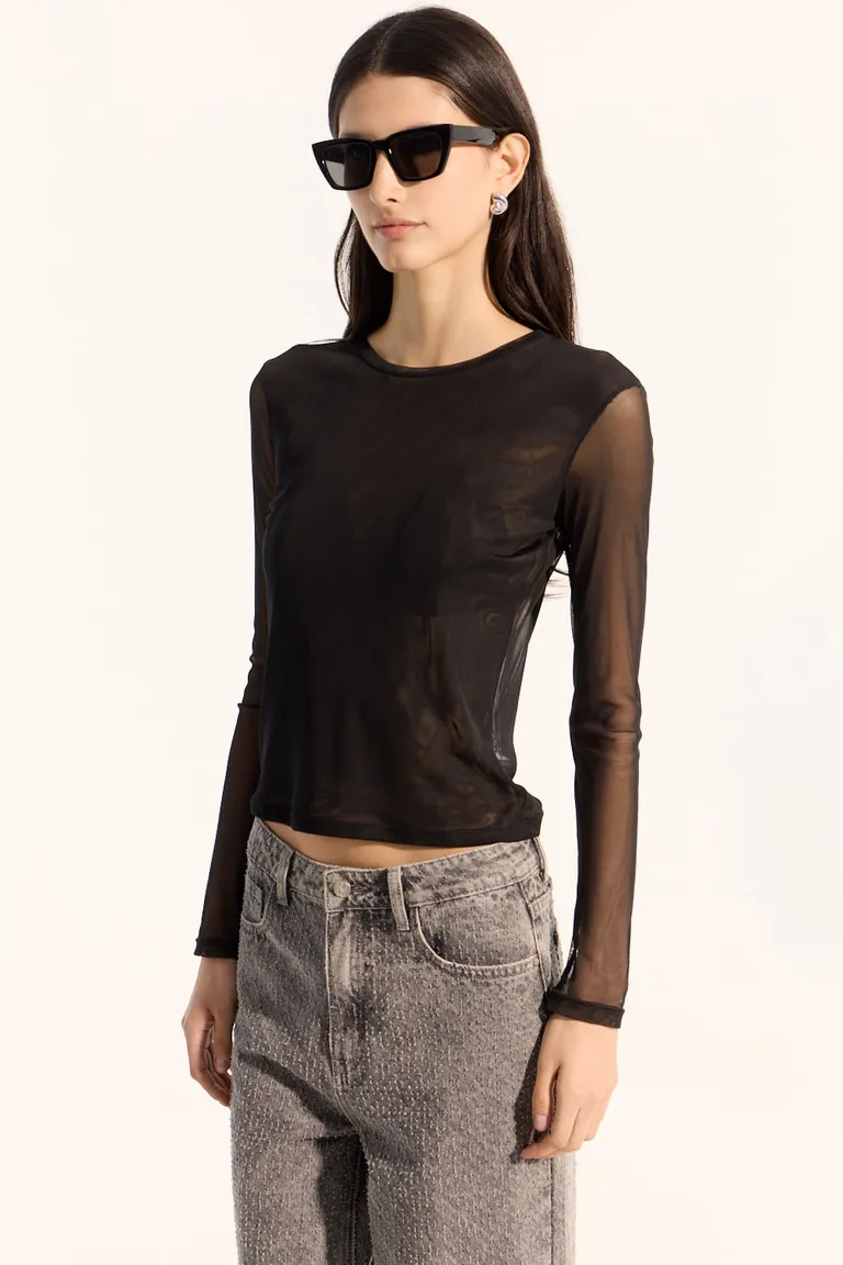 Remera de manga larga con diseño de microtul y delantera doble de Portsaid en Remeras para argentina