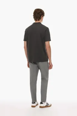 Pantalón jogger sastrería de Lefties en Pantalones para argentina