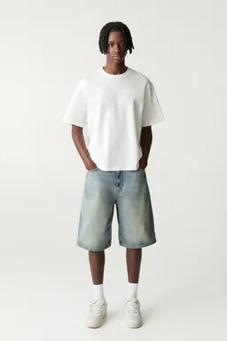 Bermuda denim skater de Pull&Bear en Bermudas y Shorts para argentina