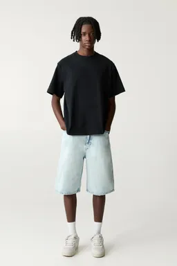 Bermuda denim skater de Pull&Bear en Bermudas y Shorts para argentina