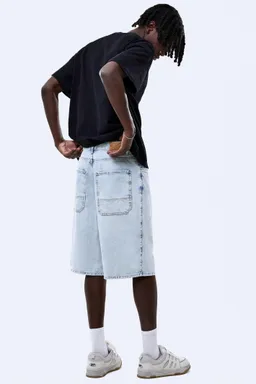 Bermuda denim skater de Pull&Bear en Bermudas y Shorts para argentina