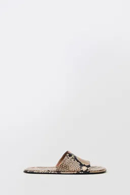 Sandalia piel animal print de Mango en Sandalias para argentina