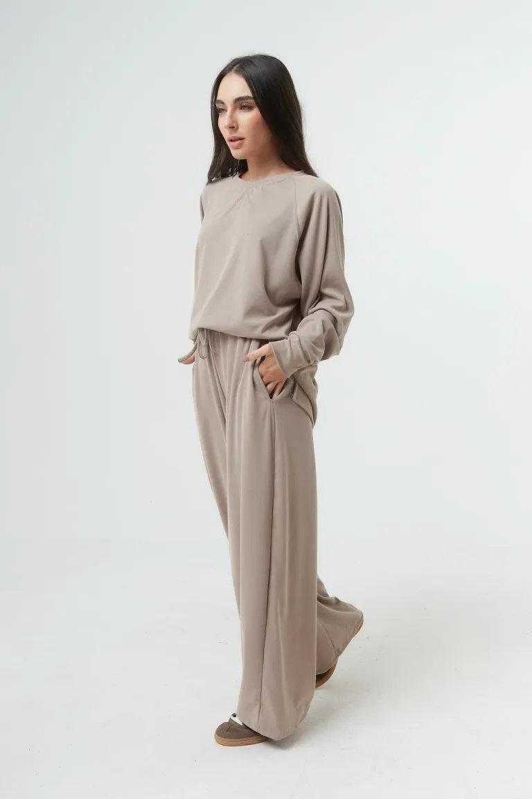 Pantalón amplio y versátil en morley con pinzas y elástico en la cintura de Belle en Pantalones para argentina