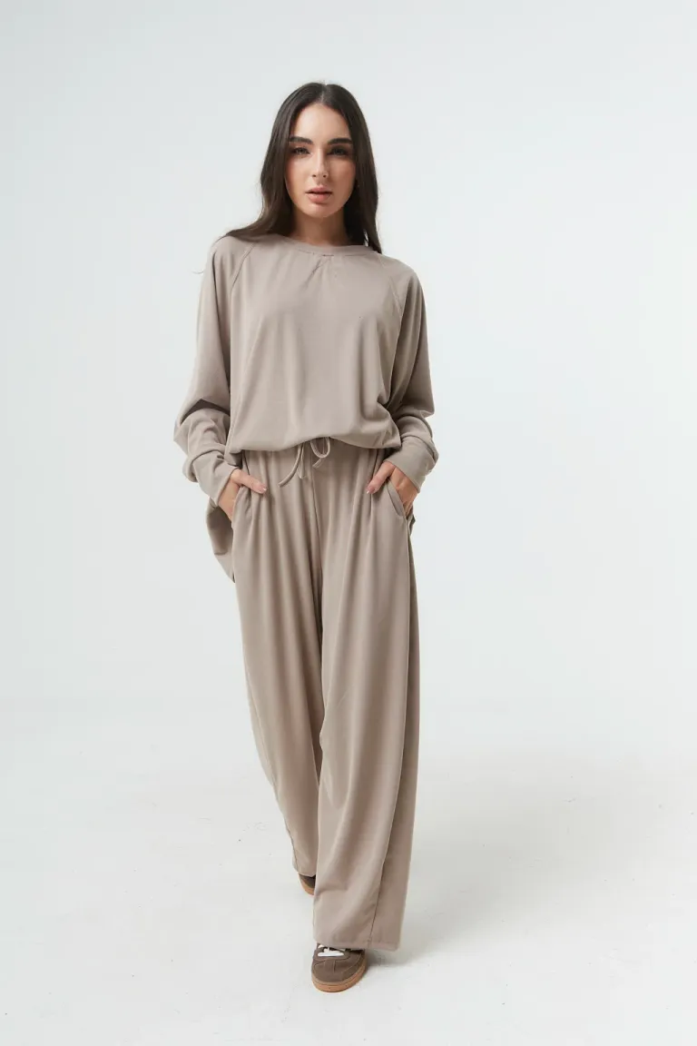 Pantalón amplio y versátil en morley con pinzas y elástico en la cintura de Belle en Pantalones para argentina