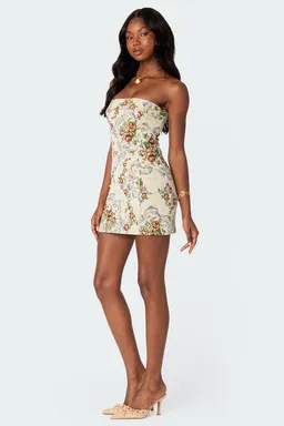 Mini vestido floral con cordones de Edikted en Vestidos para argentina