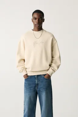 Sudadera básica con bordado de Pull&Bear en Buzos y Sweaters para argentina