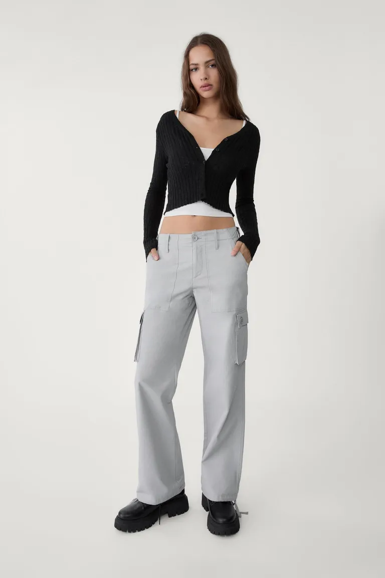 Pantalón cargo recto de Stradivarius en Pantalones para argentina