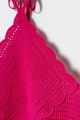 Top con lazo cuello de Mango en Tops para argentina