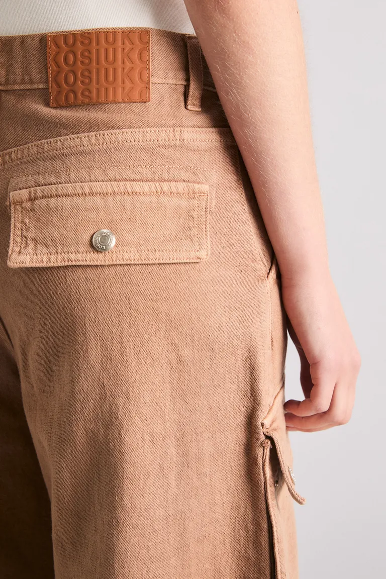 Pantalón cargo de corte recto y pierna ancha en tela de algodón natural de Kosiuko en Pantalones para argentina