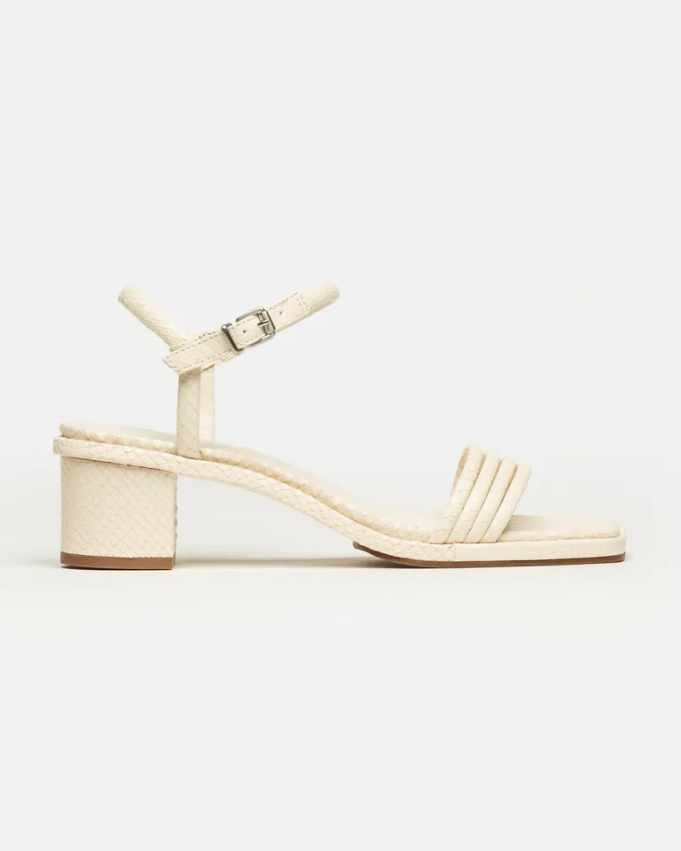 Sandalias de cuero python con taco cuadrado y plantilla suave de Prüne en Sandalias para argentina