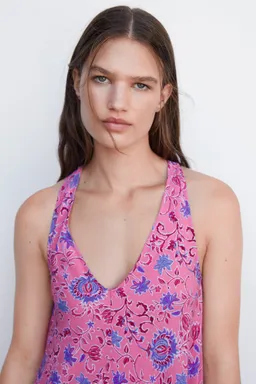 Vestido floral escote pico de Mango en Vestidos para argentina