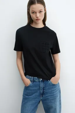 Remera bolsillo crochet de Mango en Remeras para argentina