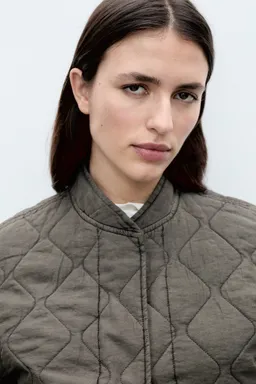 Campera bomber acolchada de Mango en Chaquetas para argentina