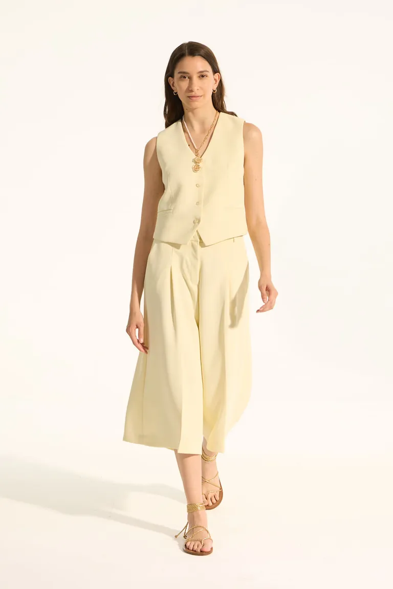 Bermuda de pierna ancha con pinzas y bolsillos laterales para mujer de Portsaid en Pantalones para argentina