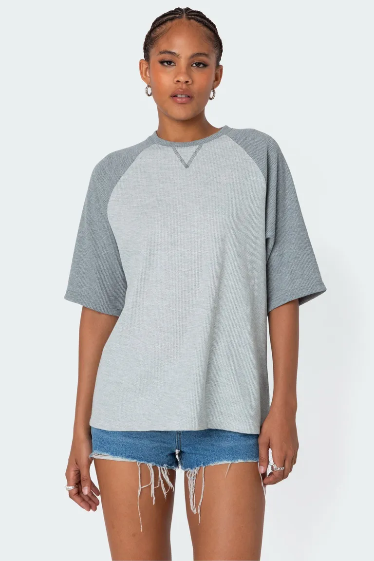 Remera waffle raglán oversize de Edikted en Remeras para argentina