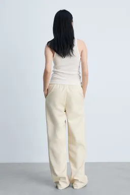Top punto fino canalé de Mango en Tops para argentina