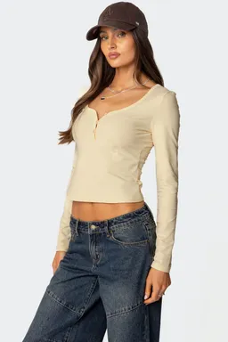 Top henley leah de Edikted en Tops para argentina