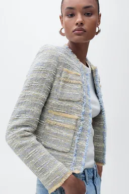 Chaqueta tweed deshilachada de Mango en Chaquetas para argentina