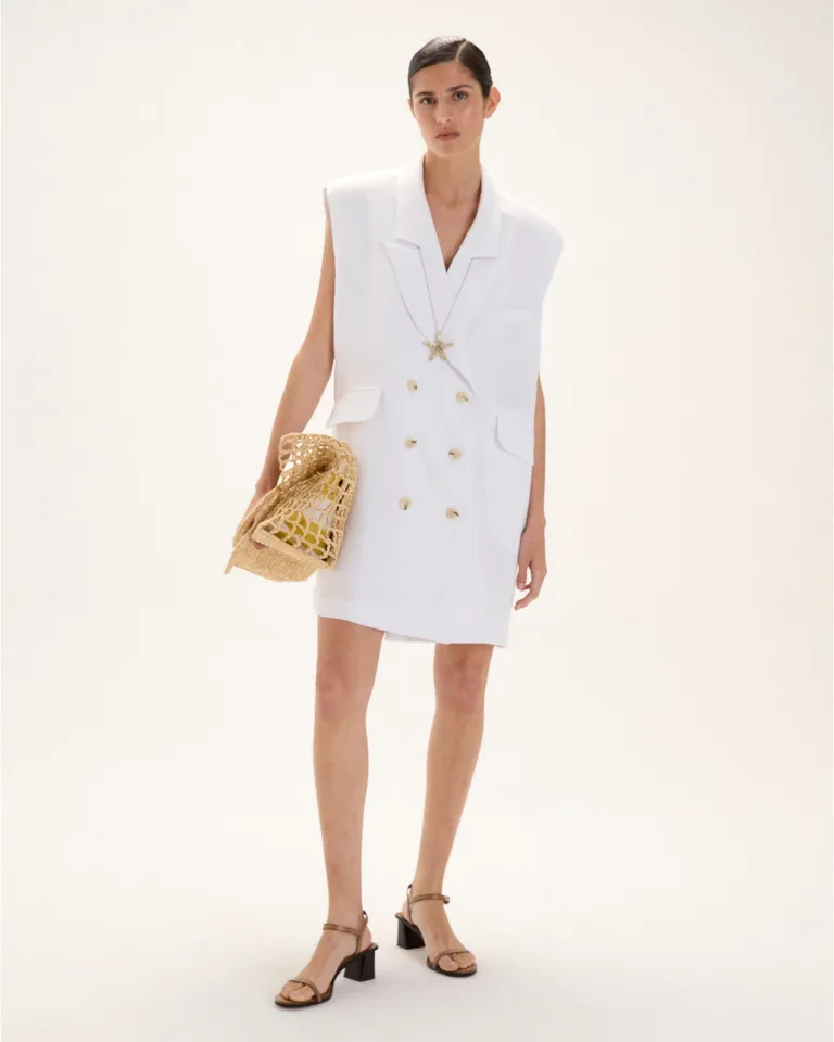 Vestido oversize de lino con diseño cruzado y botones frontales de Blue Sheep en Vestidos para argentina