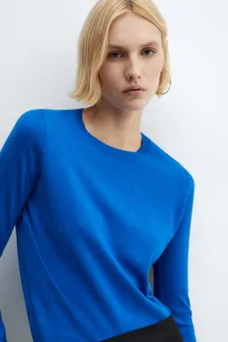 Sweater punto cuello redondo de Mango en Buzos y Sweaters para argentina