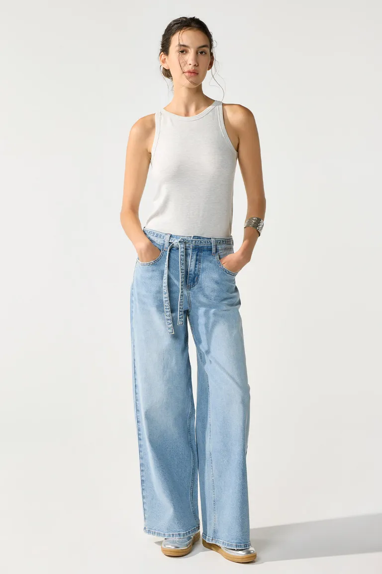 Pantalón wide leg de tiro medio con lazo en la cintura y acabado suave de Cuesta Blanca en Pantalones para argentina