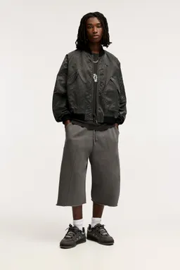 Bermuda jogger skater cortes de Pull&Bear en Bermudas y Shorts para argentina