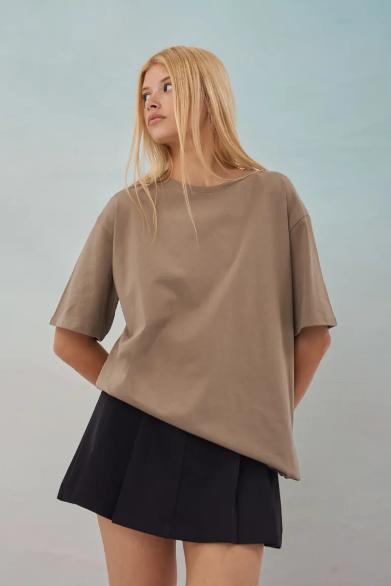 Remera de corte recto en tonos neutros para mujer de Apricot en Remeras para argentina