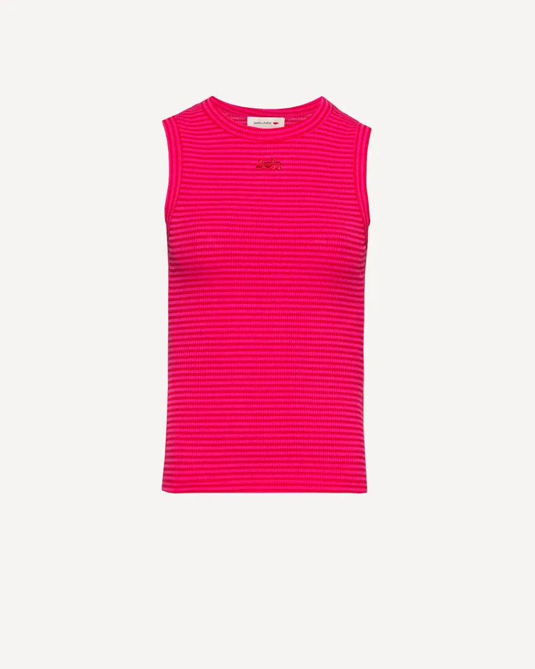 Musculosa Ceñida al Cuerpo con Escote Redondo en Rojo de Jazmin Chebar en Tops para argentina