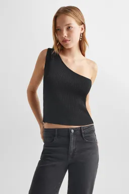 Top crop asimétrico de Mango Teen en Tops para argentina