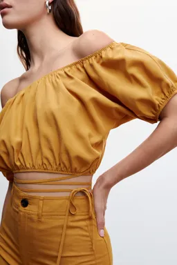 Blusa mangas abullonadas de Mango en Blusas para argentina