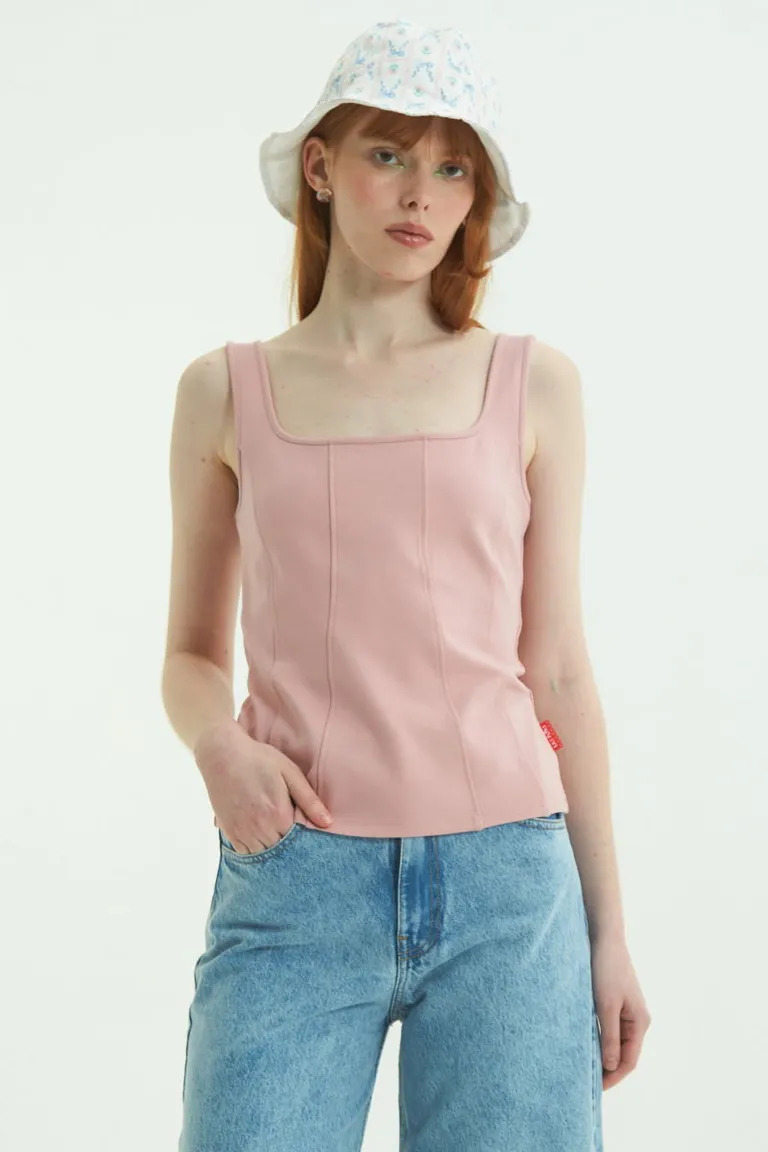 Top de ribb de fit al cuerpo en color rosa con cuello cuadrado y detalles envivados de Las Pepas en Tops para argentina