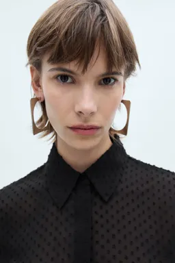 Camisa plumeti botones ocultos de Mango en Camisas para argentina