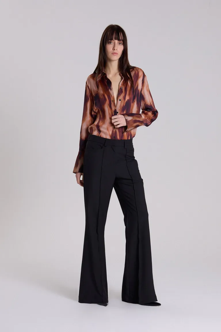 Pantalón bootcut negro de tiro medio para mujer de Maria Cher en Pantalones para argentina