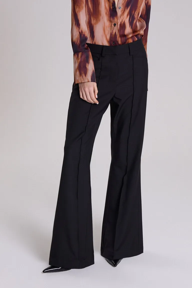 Pantalón bootcut negro de tiro medio para mujer de Maria Cher en Pantalones para argentina