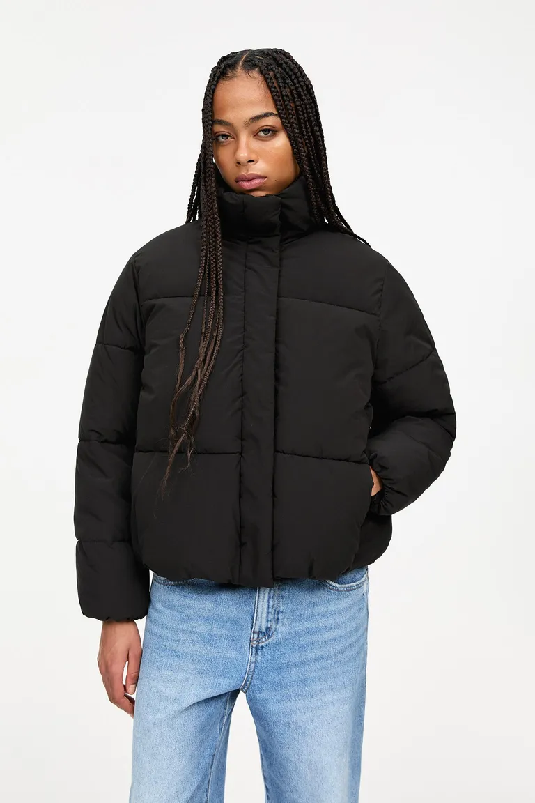 Campera acolchada cuello alto de Pull&Bear en Chaquetas para argentina