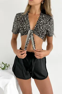 Crop Top Anudado de Benka en Tops para argentina