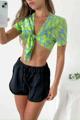 Crop Top Anudado de Benka en Tops para argentina