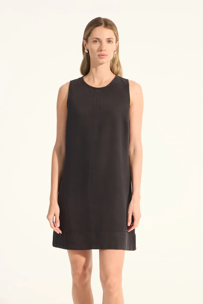 Vestido recto de escote redondo con recortes, un diseño elegante y versátil para cualquier ocasión de Portsaid en Vestidos para argentina