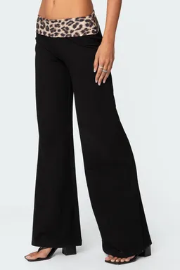 Pantalón cintura doblada animal print de Edikted en Pantalones para argentina