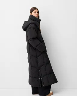 Abrigo puffy largo de Bershka en Tapados para argentina