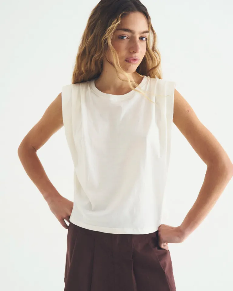 Remera sin mangas de diseño elegante y estilo moderno de Sky en Remeras para argentina