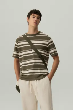 Remera texturizada punto rayas de Lefties en Remeras y Polos para argentina