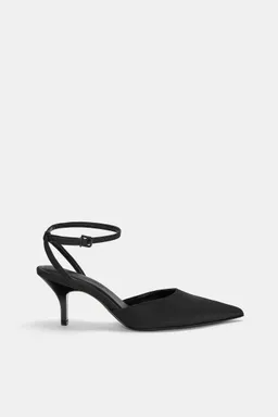 Zapatos tacón punta fina de Pull&Bear en Zapatos con Tacos para argentina