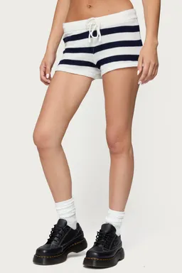 Amaris shorts tejido rayado de Edikted en Shorts para argentina