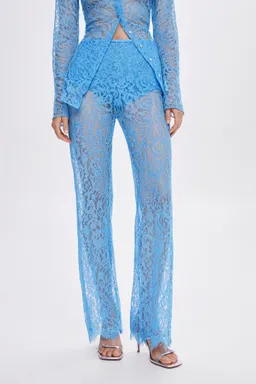 Pantalón palazzo guipur de Mango en Pantalones para argentina